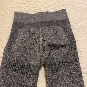 Shein leggings with contour size small